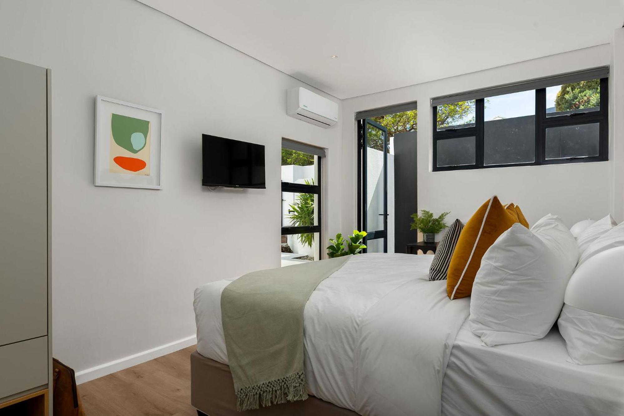 Hotel Neighbourgood 1St Crescent Camps Bay Ciudad del Cabo Exterior foto