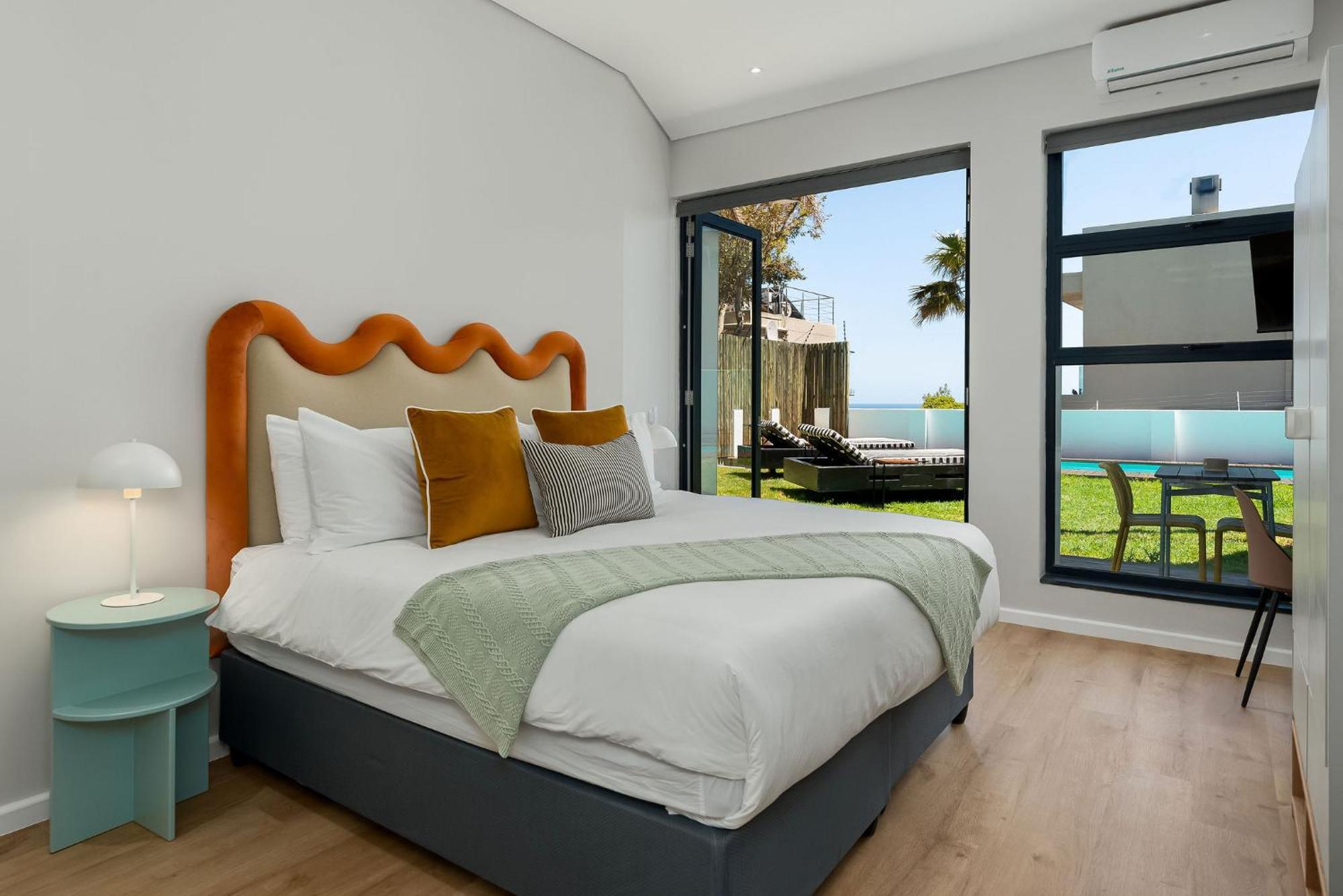 Hotel Neighbourgood 1St Crescent Camps Bay Ciudad del Cabo Exterior foto